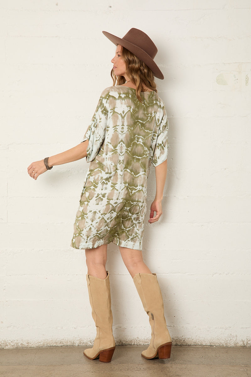 Calla Shift Dress